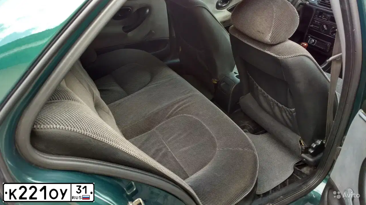 Фото автомобиля PEUGEOT 406, 1998 — госномер К221ОУ31. Цвет: ЗЕЛЕНЫЙ