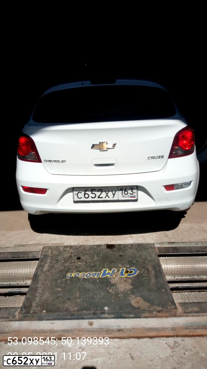Фото автомобиля CHEVROLET CRUZE, 2014 — госномер С652ХУ163. Цвет: БЕЛЫЙ