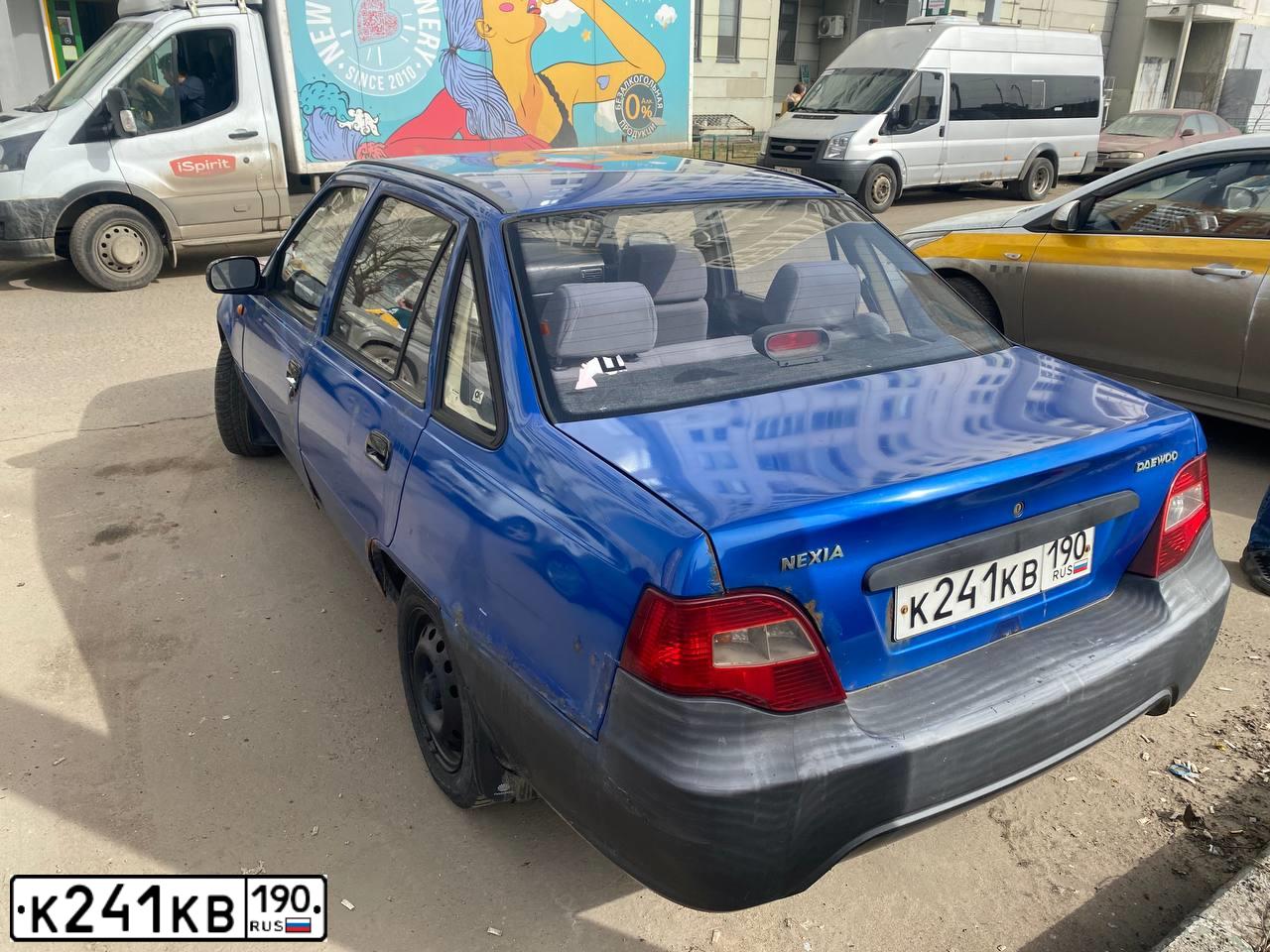 Фото автомобиля DAEWOO NEXIA, 2010 — госномер О325ТХ790. Цвет: синий