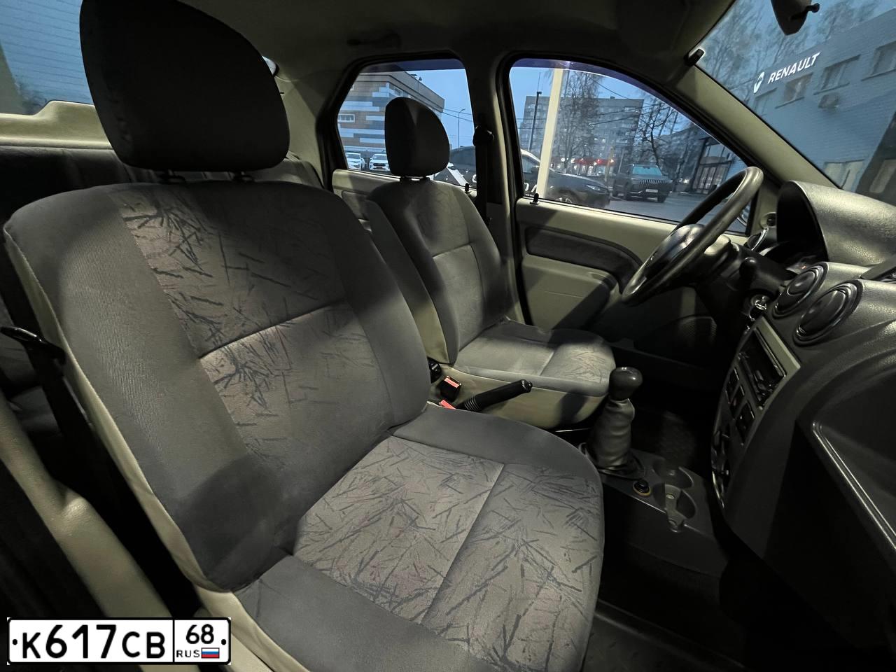 Фото автомобиля RENAULT LOGAN, 2006 — госномер К617СВ68. Цвет: ТЕМНО-СЕРЫЙ