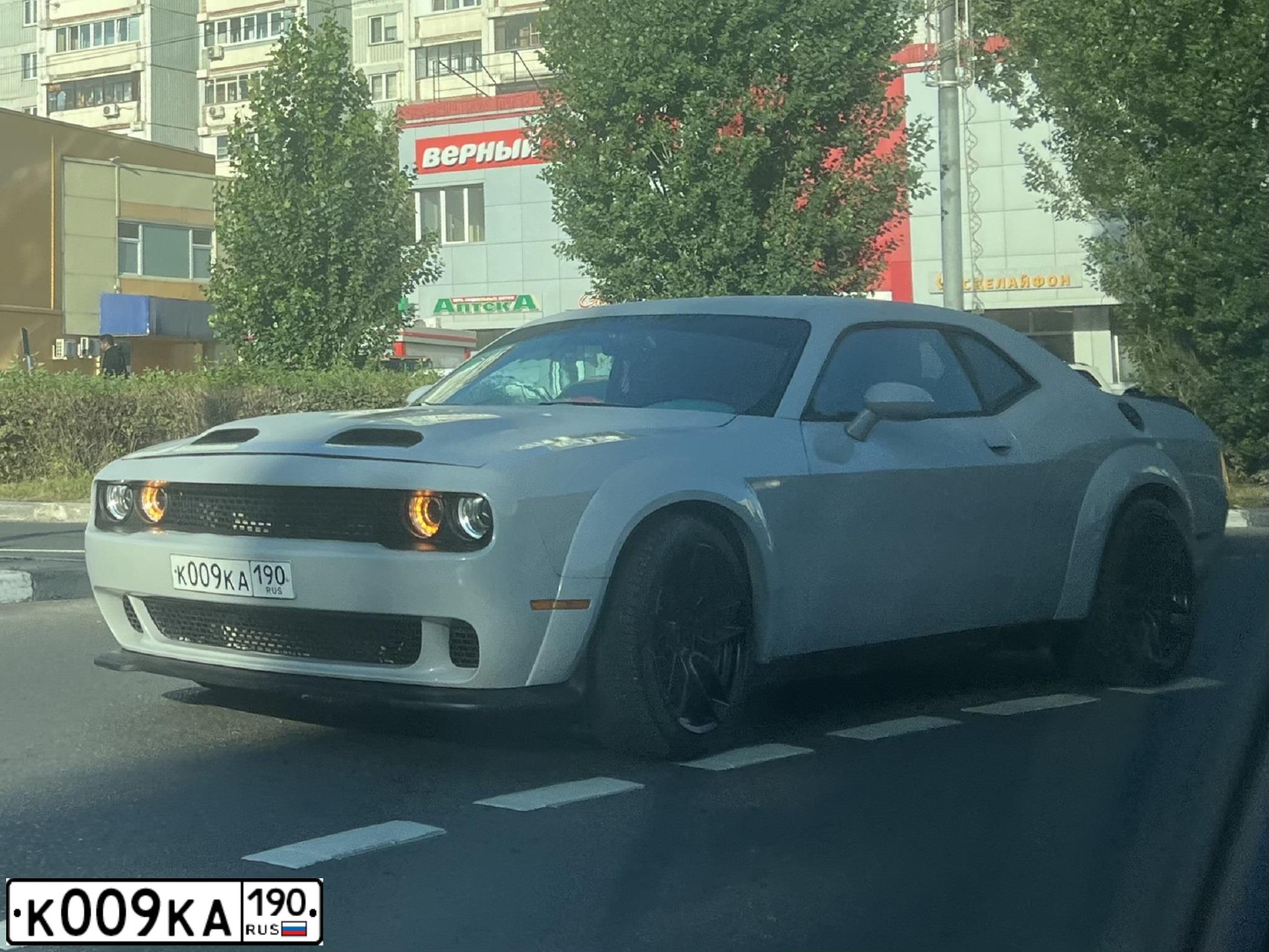 Фото автомобиля FORD MONDEO, 2006 — госномер К009КА190. Цвет: ЧЕРНЫЙ