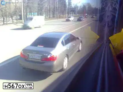 Фото автомобиля INFINITI M, 2012 — госномер С815СР76. Цвет: ЧЕРНЫЙ