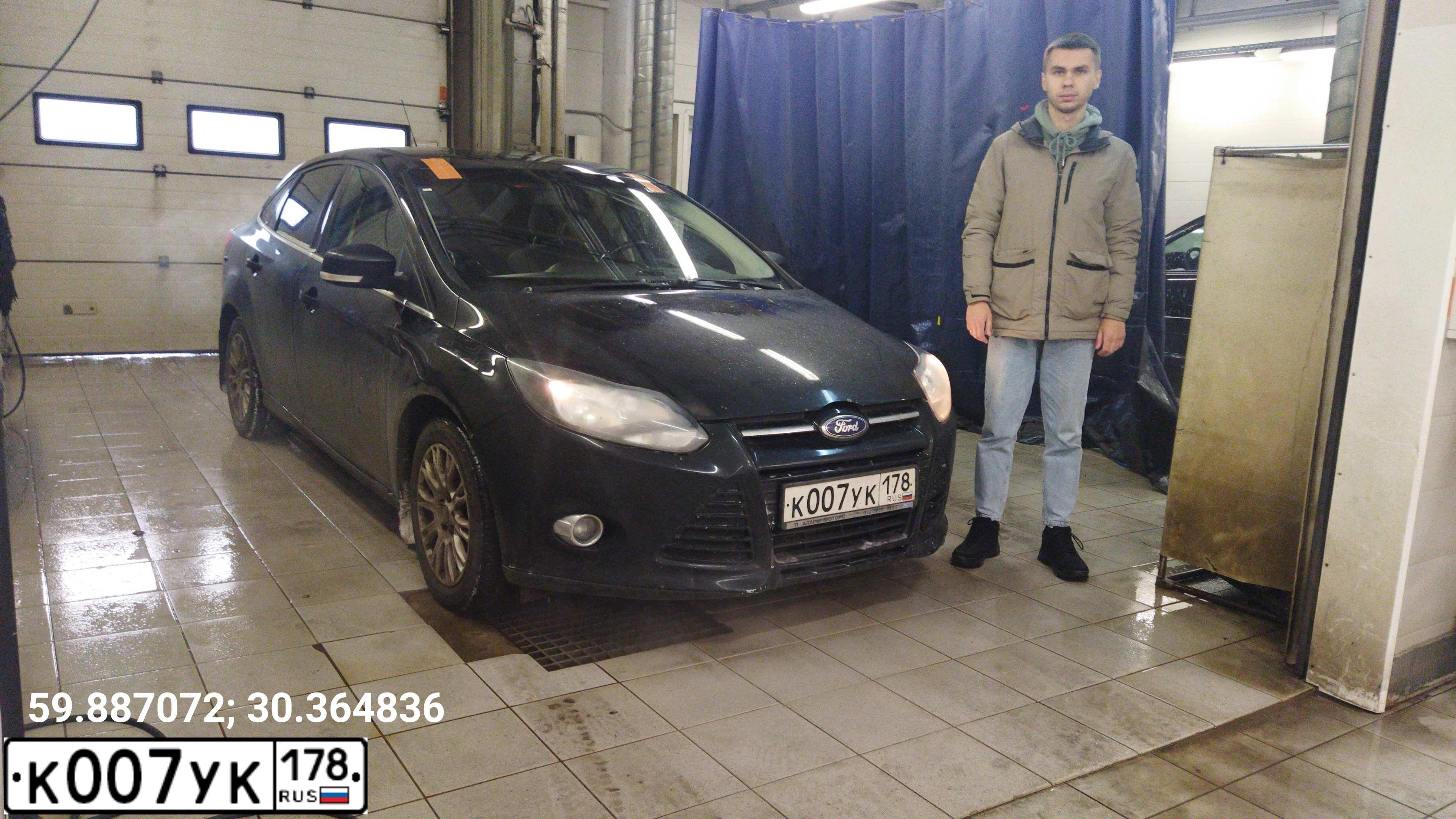 Фото автомобиля FORD FOCUS, 2011 — госномер К007УК178. Цвет: ЧЕРНЫЙ