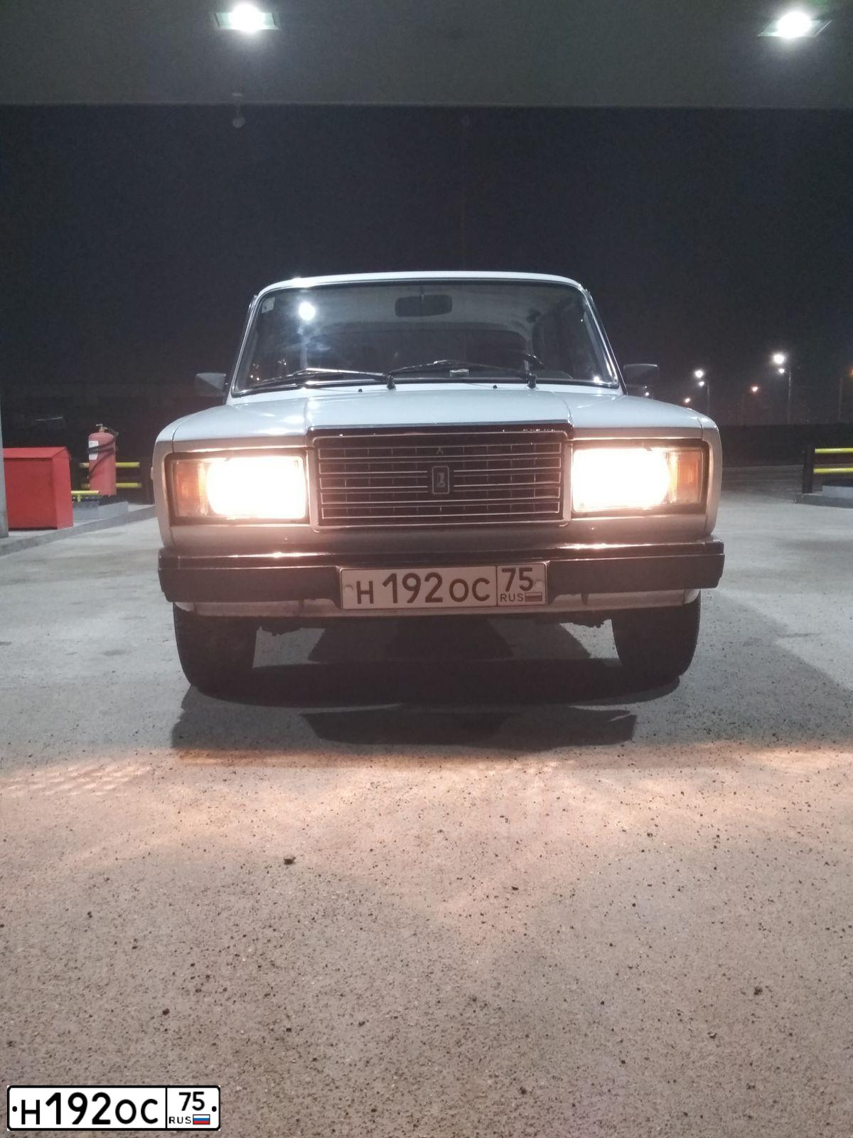 Фото автомобиля LADA 2107 LADA, 2004 — госномер Н192ОС75. Цвет: ЯРКО-БЕЛЫЙ