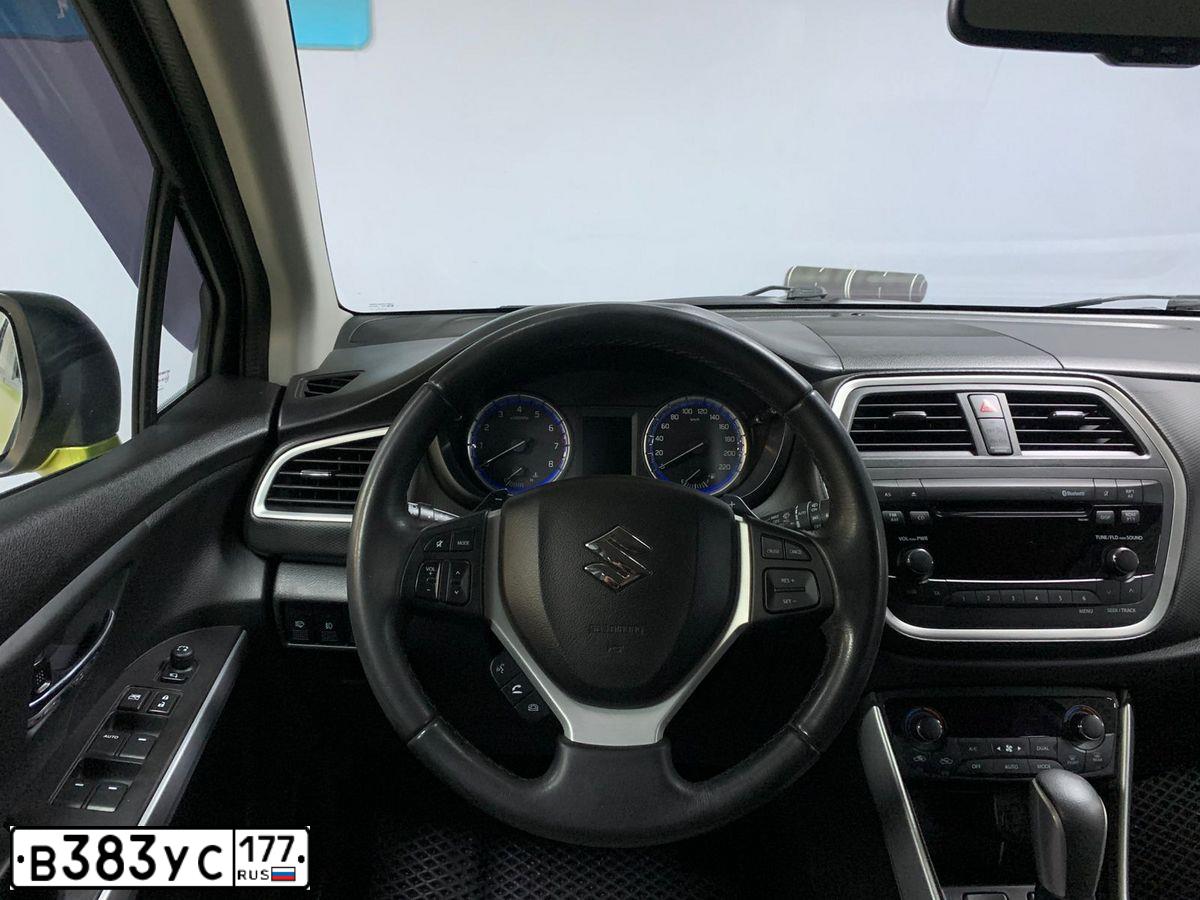Фото автомобиля SUZUKI SX4, 2014 — госномер Е648АА250