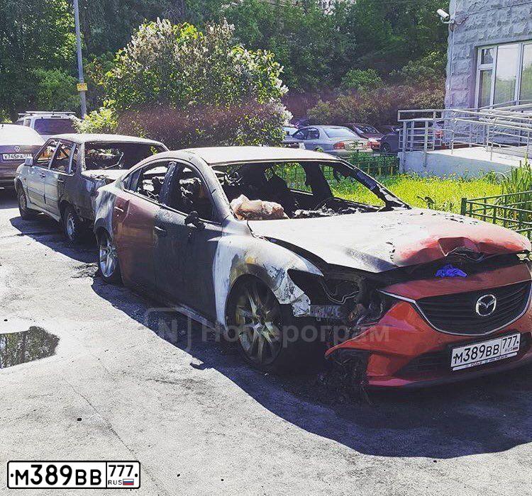 Фото автомобиля MAZDA 6, 2013 — госномер Е985ЕТ702. Цвет: КРАСНЫЙ