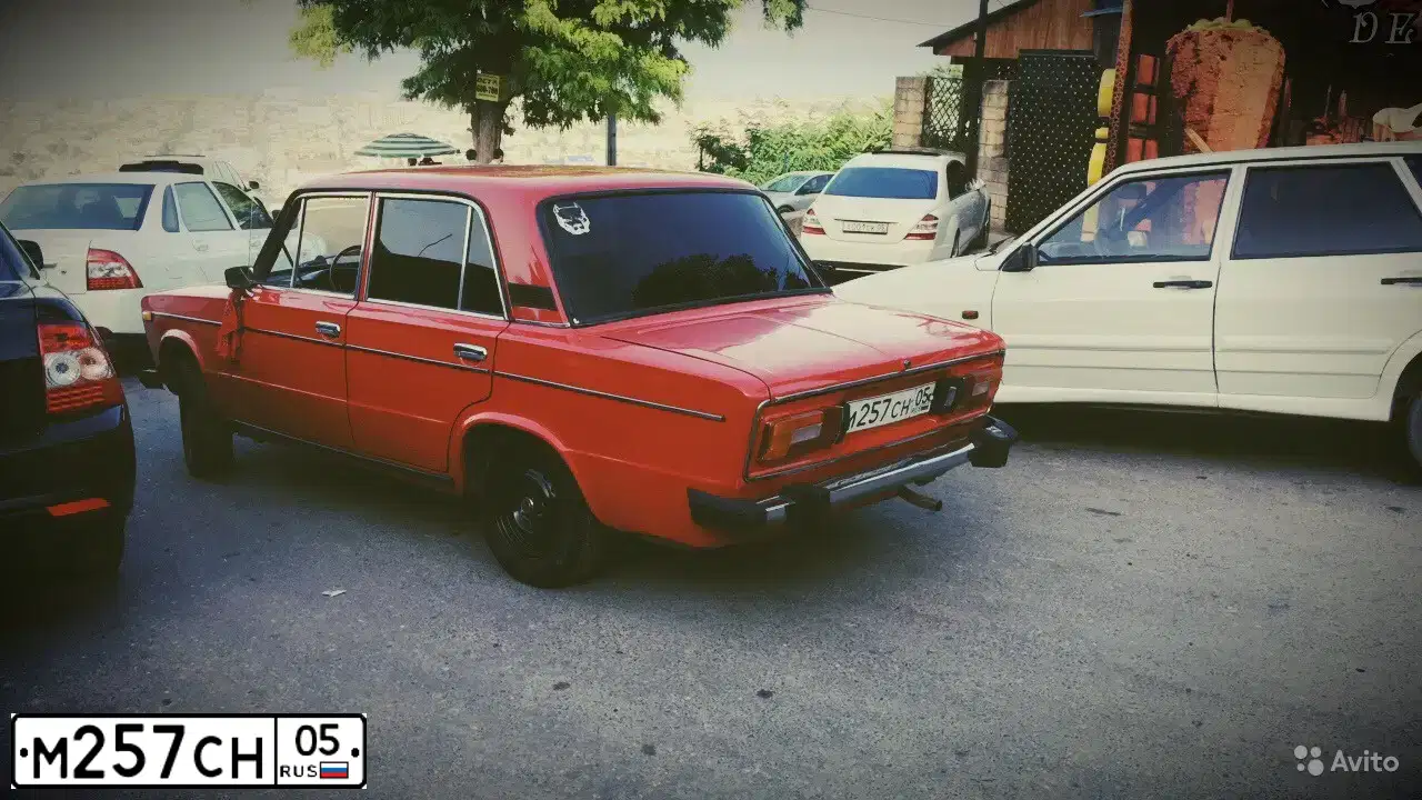 Фото автомобиля LADA 2106, 1995 — госномер К132АЕ33. Цвет: РУБИН