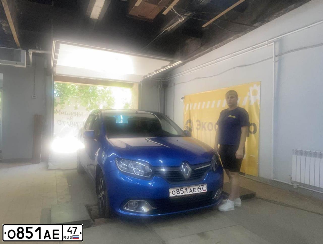 Фото автомобиля RENAULT LOGAN, 2016 — госномер К087АЕ147. Цвет: СВЕТЛО-СИНИЙ