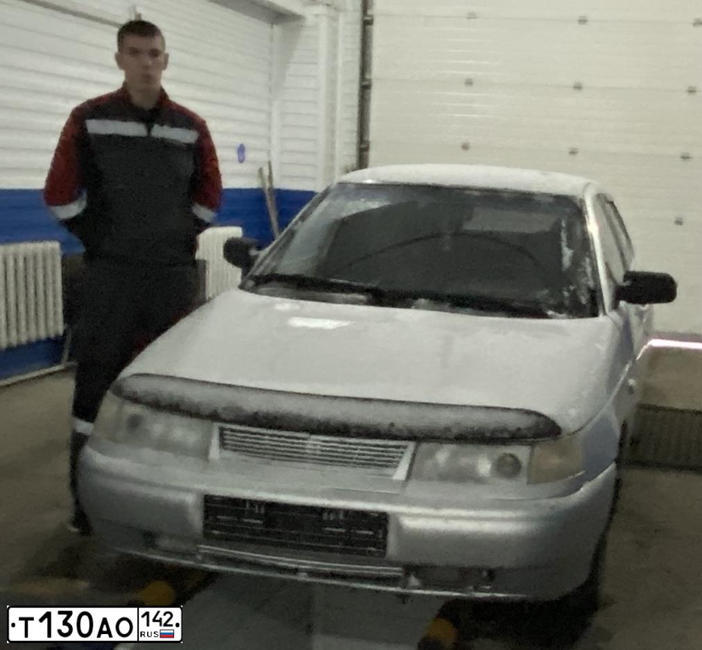 Фото автомобиля LADA 2110, 2002 — госномер У138ОА142