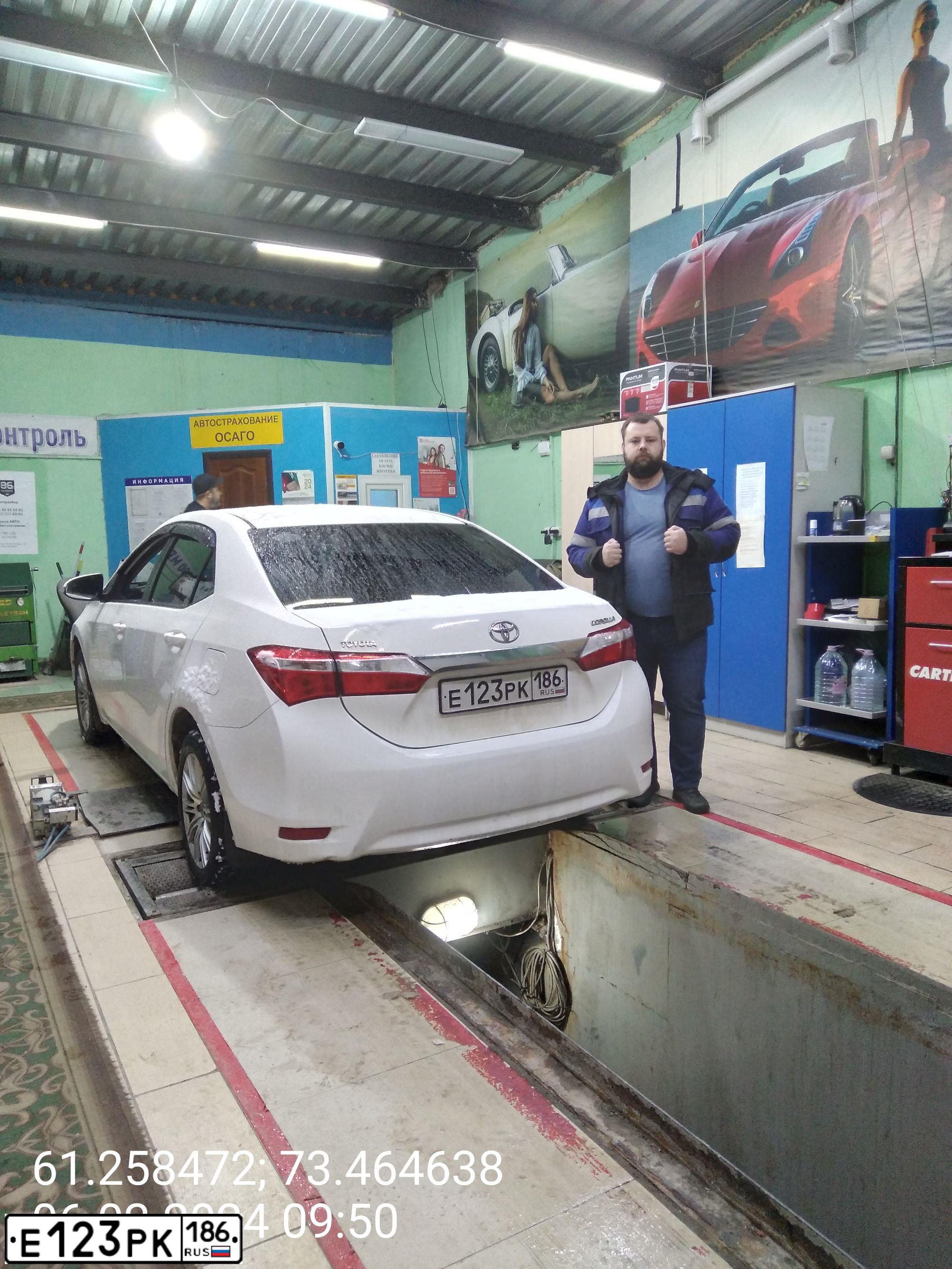 Фото автомобиля TOYOTA COROLLA, 2016 — госномер М650ОУ186