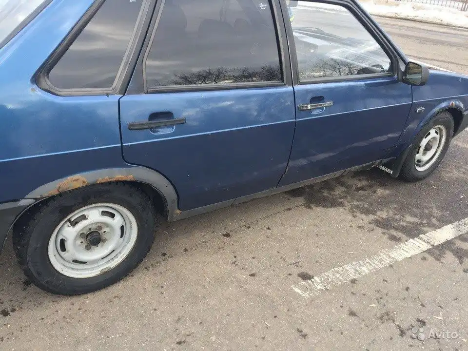 Фото автомобиля LADA 2109 SAMARA, 1997 — госномер В393УМ790. Цвет: СИНИЙ ТЕМНЫЙ