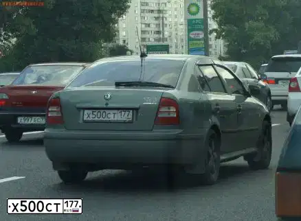 Фото автомобиля SKODA OCTAVIA, 2003 — госномер Х500СТ177. Цвет: СЕРЫЙ