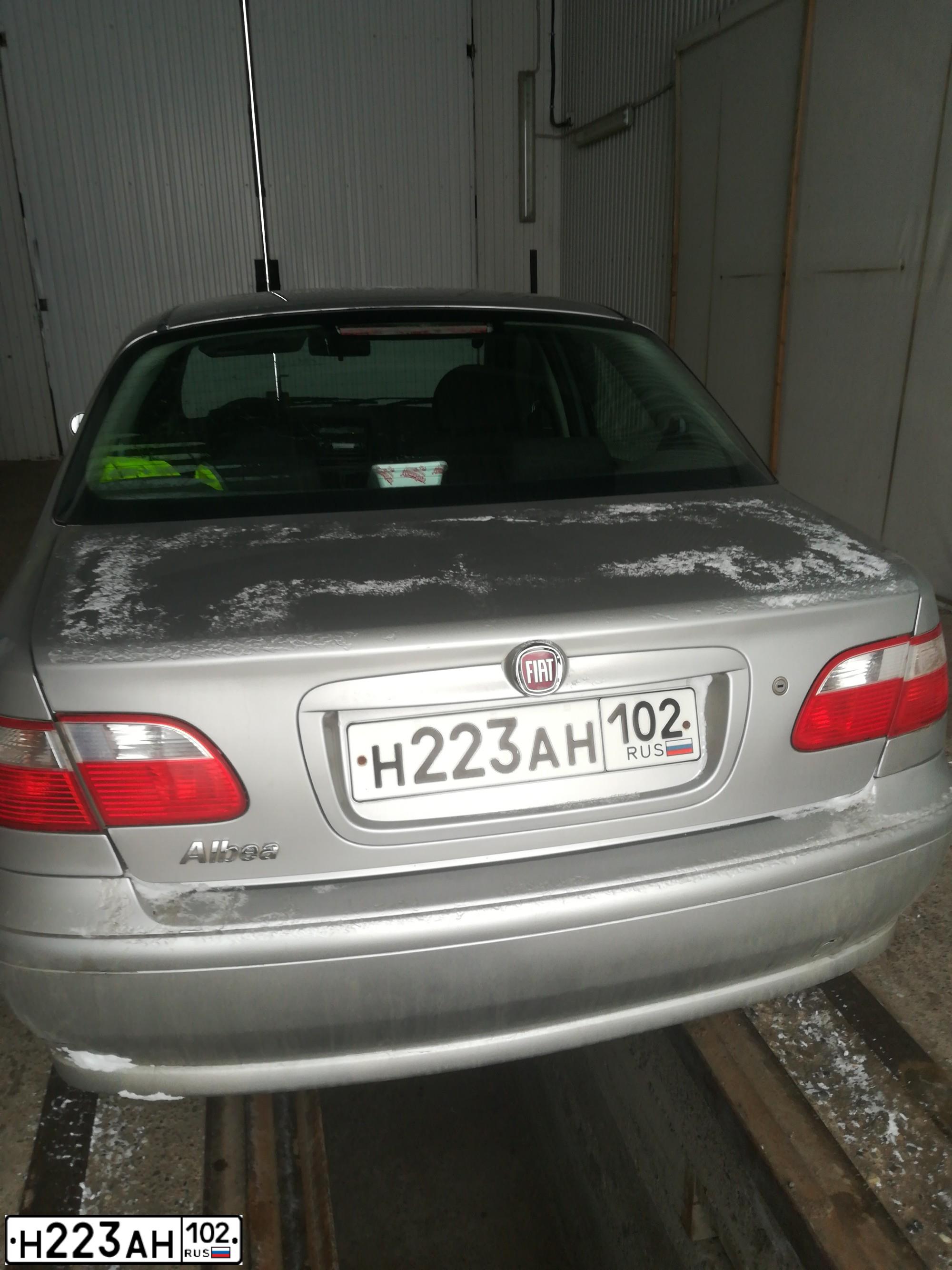 Фото автомобиля FIAT ALBEA, 2012 — госномер Н223АН102. Цвет: СЕРЫЙ СТАЛЬНОЙ