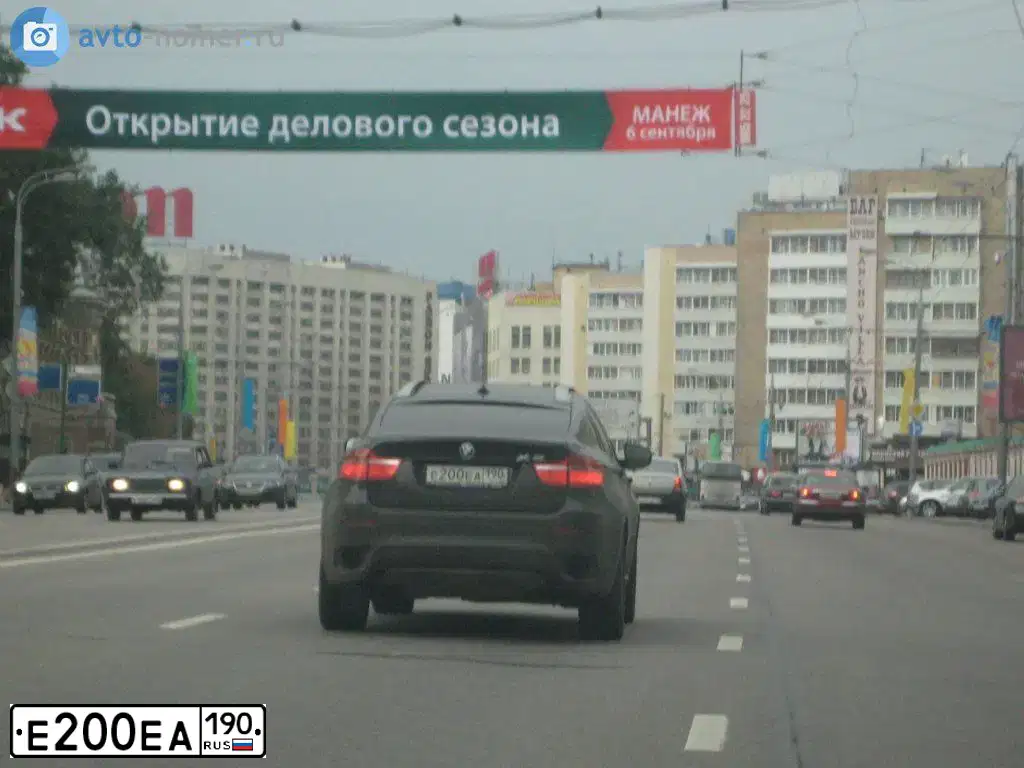 Фото автомобиля BMW X6, 2008 — госномер В842НК136. Цвет: ЧЕРНЫЙ
