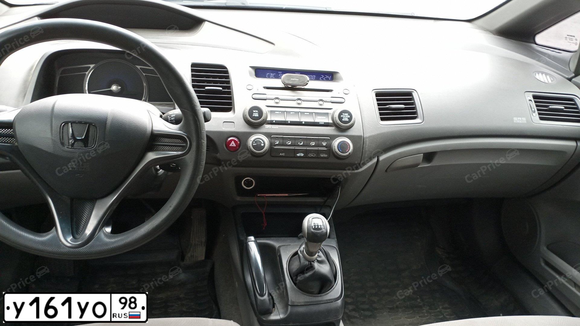 Фото автомобиля HONDA CIVIC, 2008 — госномер У161УО98. Цвет: ЧЕРНЫЙ