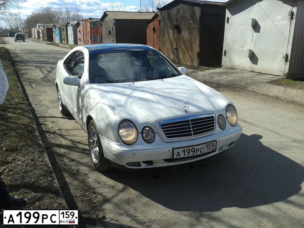 Фото автомобиля MERCEDES CLK-KLASSE, 1999 — госномер Е534ВВ774. Цвет: Белый
