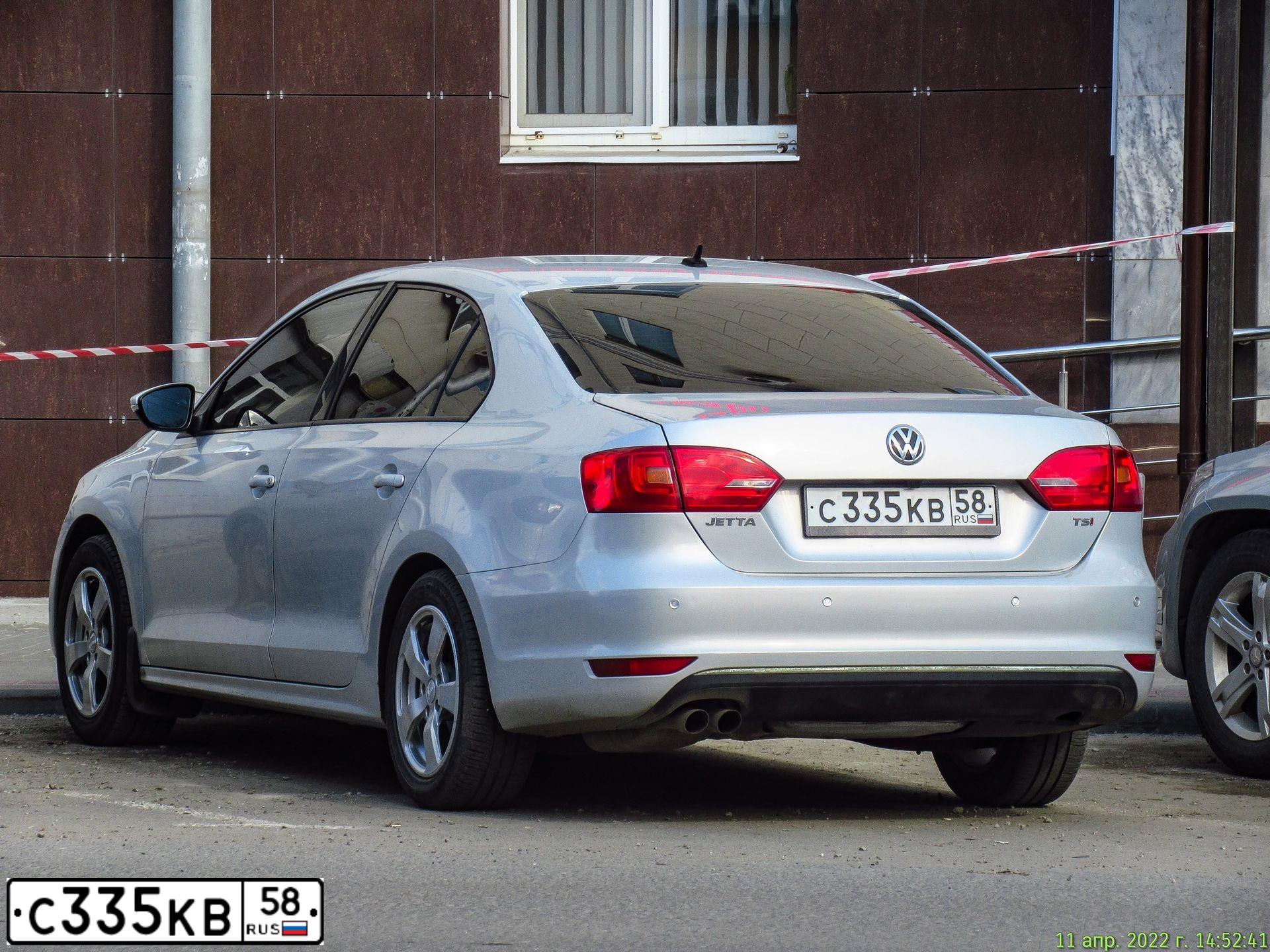 Фото автомобиля VOLKSWAGEN JETTA, 2011 — госномер С335КВ58. Цвет: СЕРЕБРИСТЫЙ