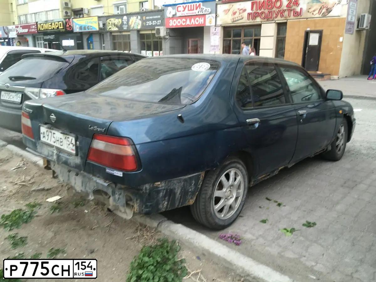 Фото автомобиля SUBARU XV, 2016 — госномер Р775СН154. Цвет: СЕРЫЙ