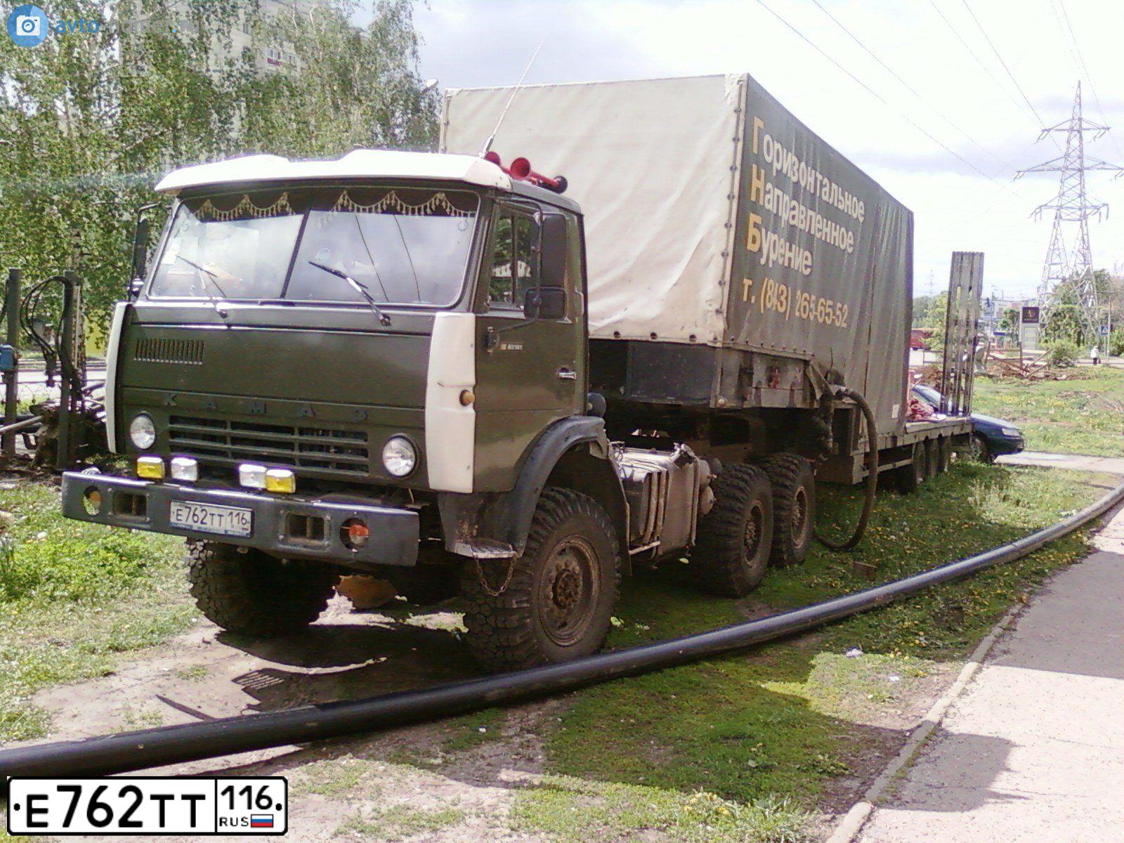 Фото автомобиля KAMAZ 4310 /6X6/, 1992 — госномер Е762ТТ116. Цвет: ХАКИ