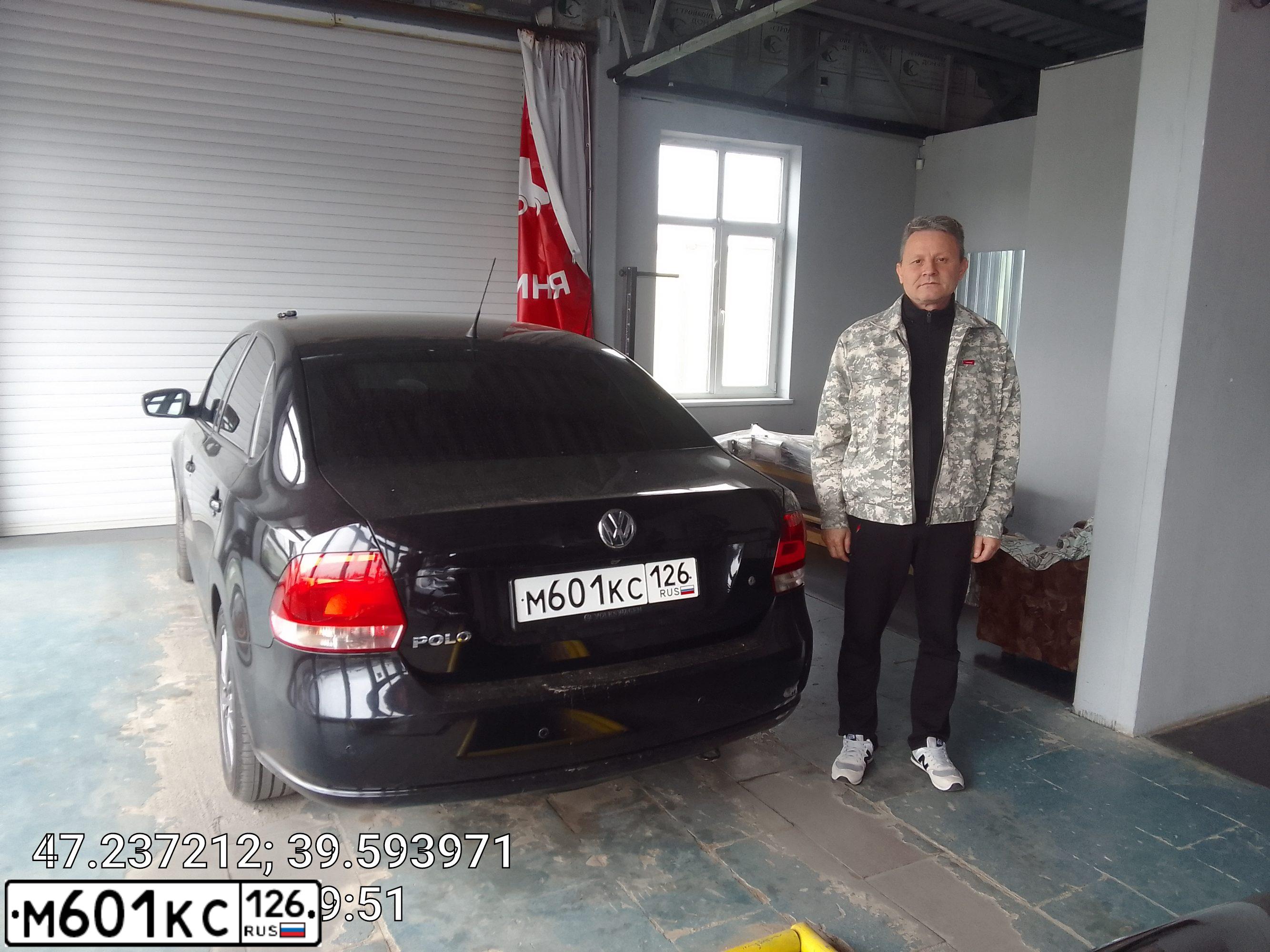 Фото автомобиля VOLKSWAGEN POLO, 2010 — госномер М313КВ197. Цвет: ЧЕРНЫЙ