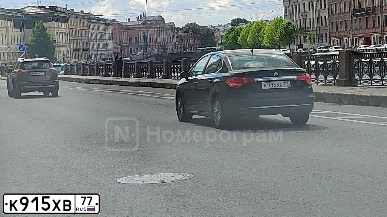 Фото автомобиля CITROEN C4, 2013 — госномер К915ХВ77. Цвет: ЧЕРНЫЙ