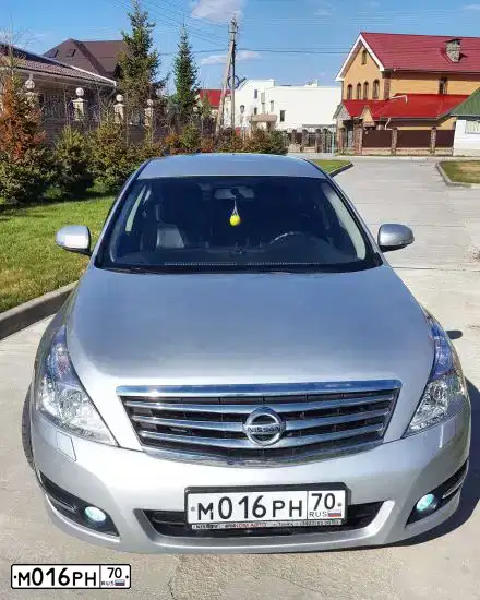 Фото автомобиля NISSAN TEANA, 2008 — госномер О931ХТ22. Цвет: Серебристый