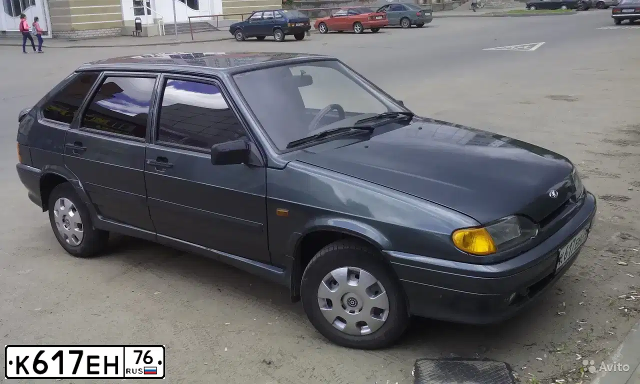 Фото автомобиля LADA 2114 SAMARA, 2011 — госномер К617ЕН76. Цвет: СЕРО-СИНЕ-ЗЕЛЕНЫЙ