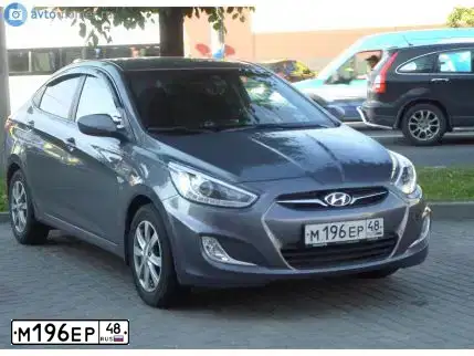 Фото автомобиля HYUNDAI SOLARIS, 2013 — госномер У776КР48. Цвет: ЧЕРНО-СЕРЫЙ