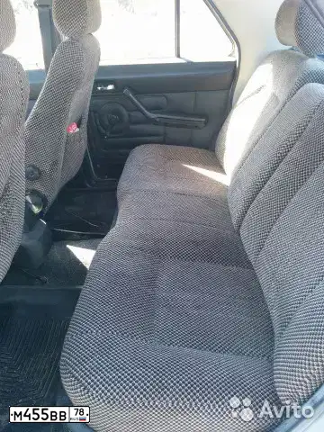 Фото автомобиля GAZ 3110 WOLGA, 1998 — госномер М455ВВ78. Цвет: СЕРЫЙ