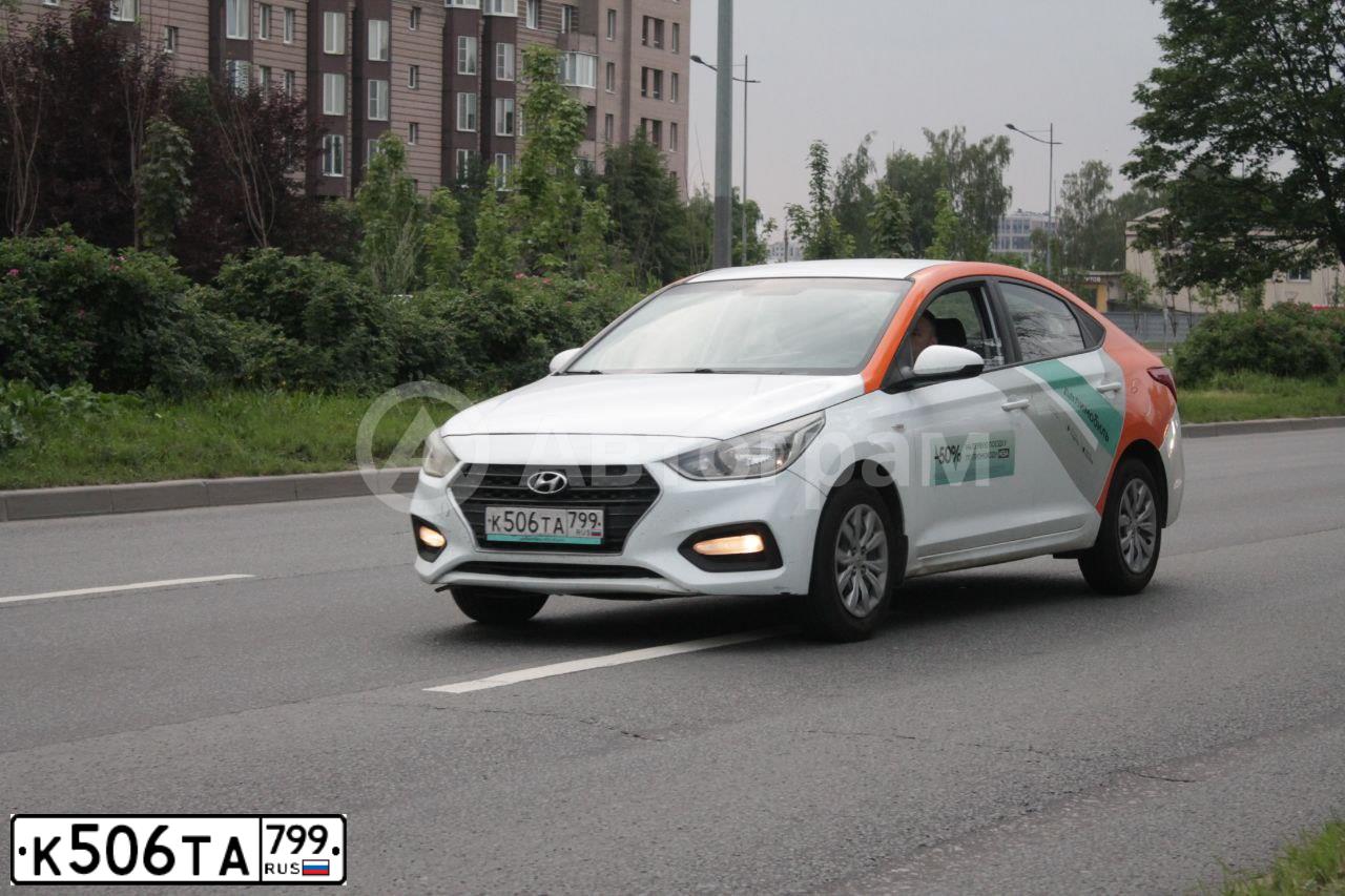 Фото автомобиля HYUNDAI SOLARIS, 2019 — госномер К506ТА799. Цвет: Белый