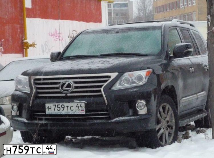 Фото автомобиля LEXUS LX, 2012 — госномер Х129КС72. Цвет: ЧЕРНЫЙ