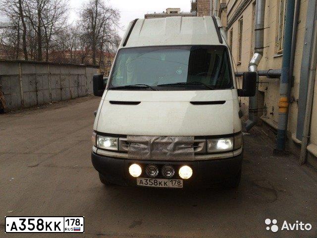 Фото автомобиля IVECO DAILY, 2006 — госномер А358КК178. Цвет: Белый