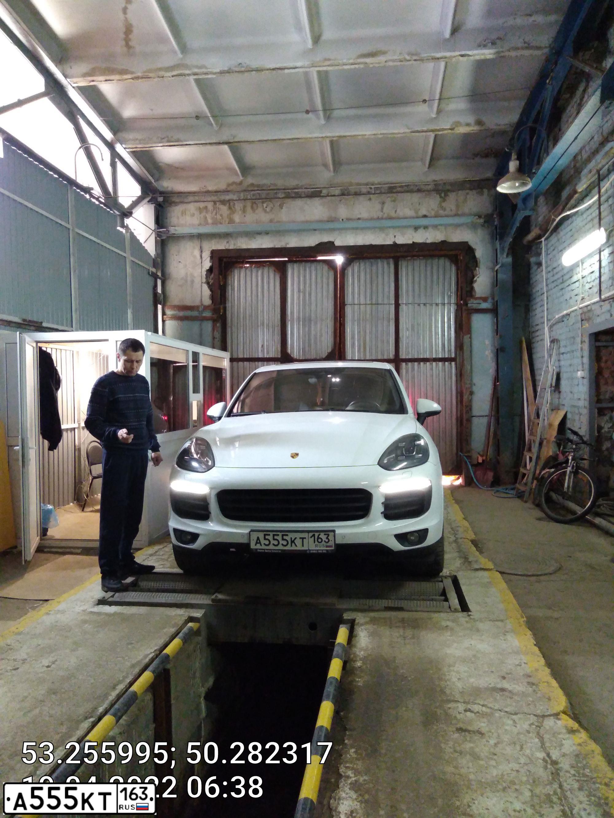 Фото автомобиля MERCEDES M-KLASSE, 2014 — госномер О684МТ32. Цвет: СЕРЫЙ