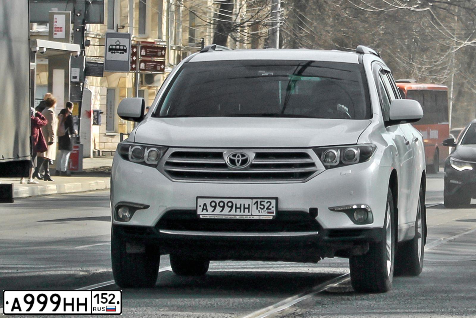 Фото автомобиля SSANGYONG REXTON, 2007 — госномер Р843РТ152. Цвет: Коричневый