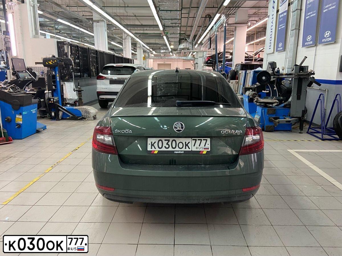 Фото автомобиля SKODA OCTAVIA, 2019 — госномер Х182ТР69. Цвет: ЗЕЛЕНЫЙ