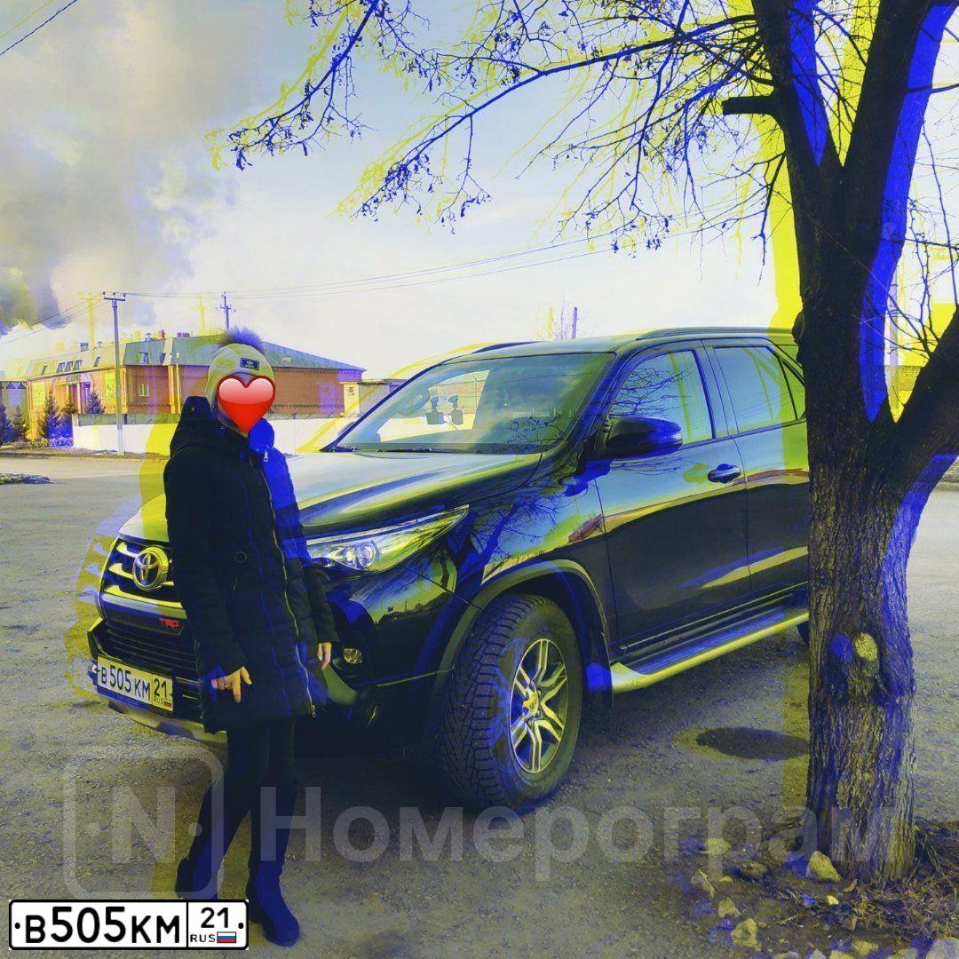 Фото автомобиля TOYOTA FORTUNER, 2018 — госномер В505НЕ716. Цвет: ЧЕРНЫЙ