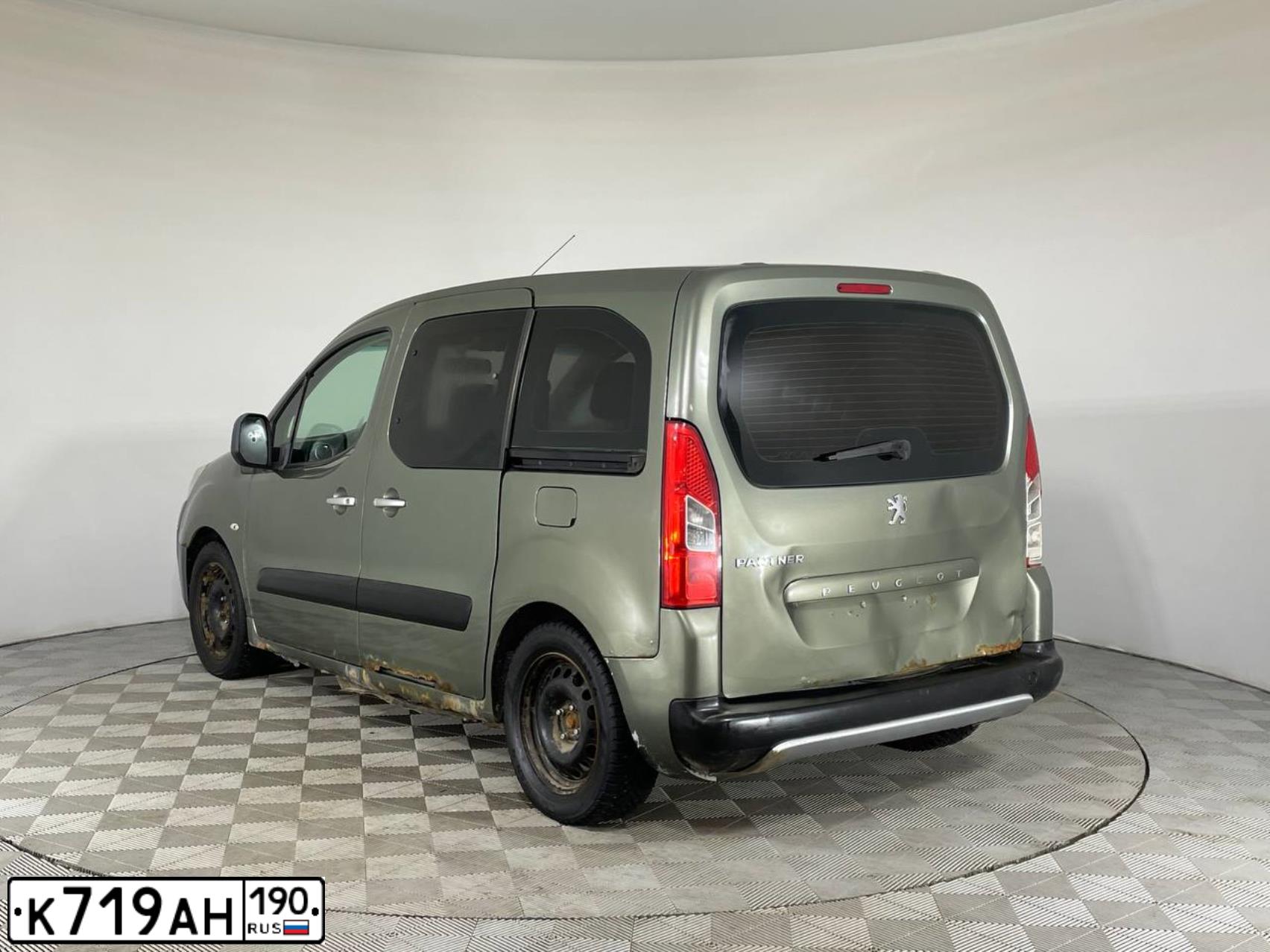 Фото автомобиля PEUGEOT PARTNER, 2009 — госномер У125ТМ57. Цвет: СЕРО-ЗЕЛЕНЫЙ
