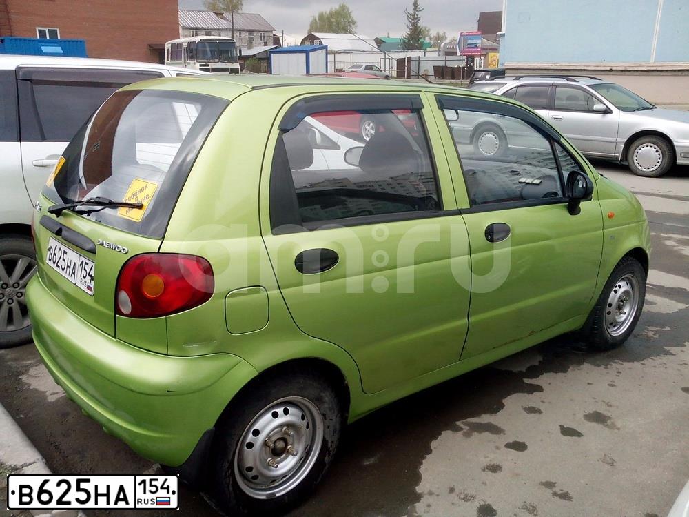 Фото автомобиля DAEWOO MATIZ, 2006 — госномер В625НА154. Цвет: ЗЕЛЕНЫЙ ЯРКО-САЛАТОВЫЙ