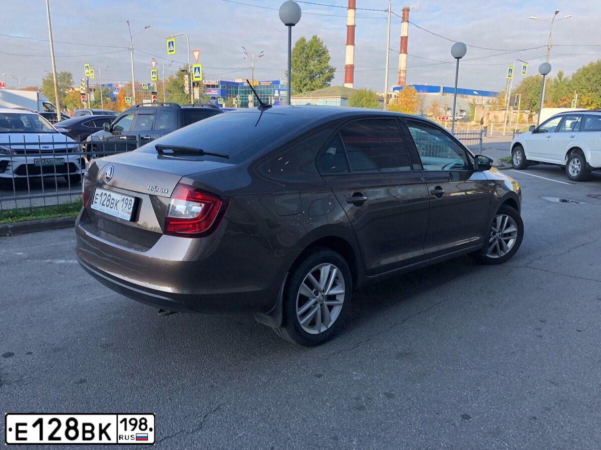 Фото автомобиля SKODA RAPID, 2019 — госномер Р563ТА69. Цвет: КОРИЧНЕВЫЙ