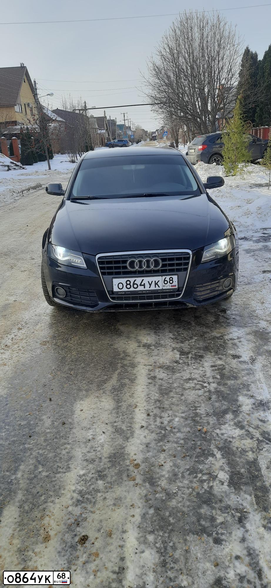 Фото автомобиля AUDI A4, 2009 — госномер М285ВК180. Цвет: ЧЕРНЫЙ