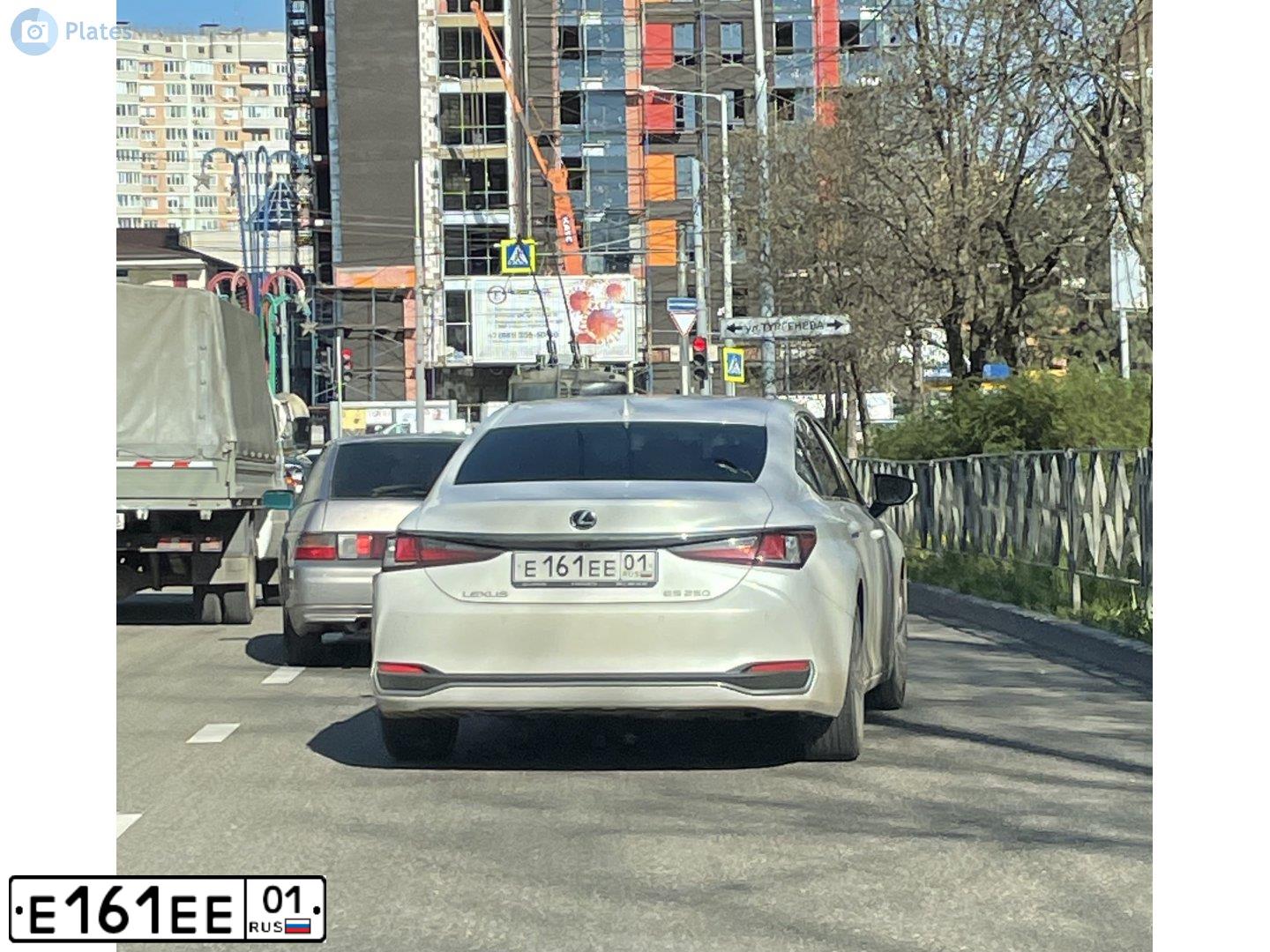 Фото автомобиля LEXUS ES, 2018 — госномер Е161ЕЕ01. Цвет: Белый