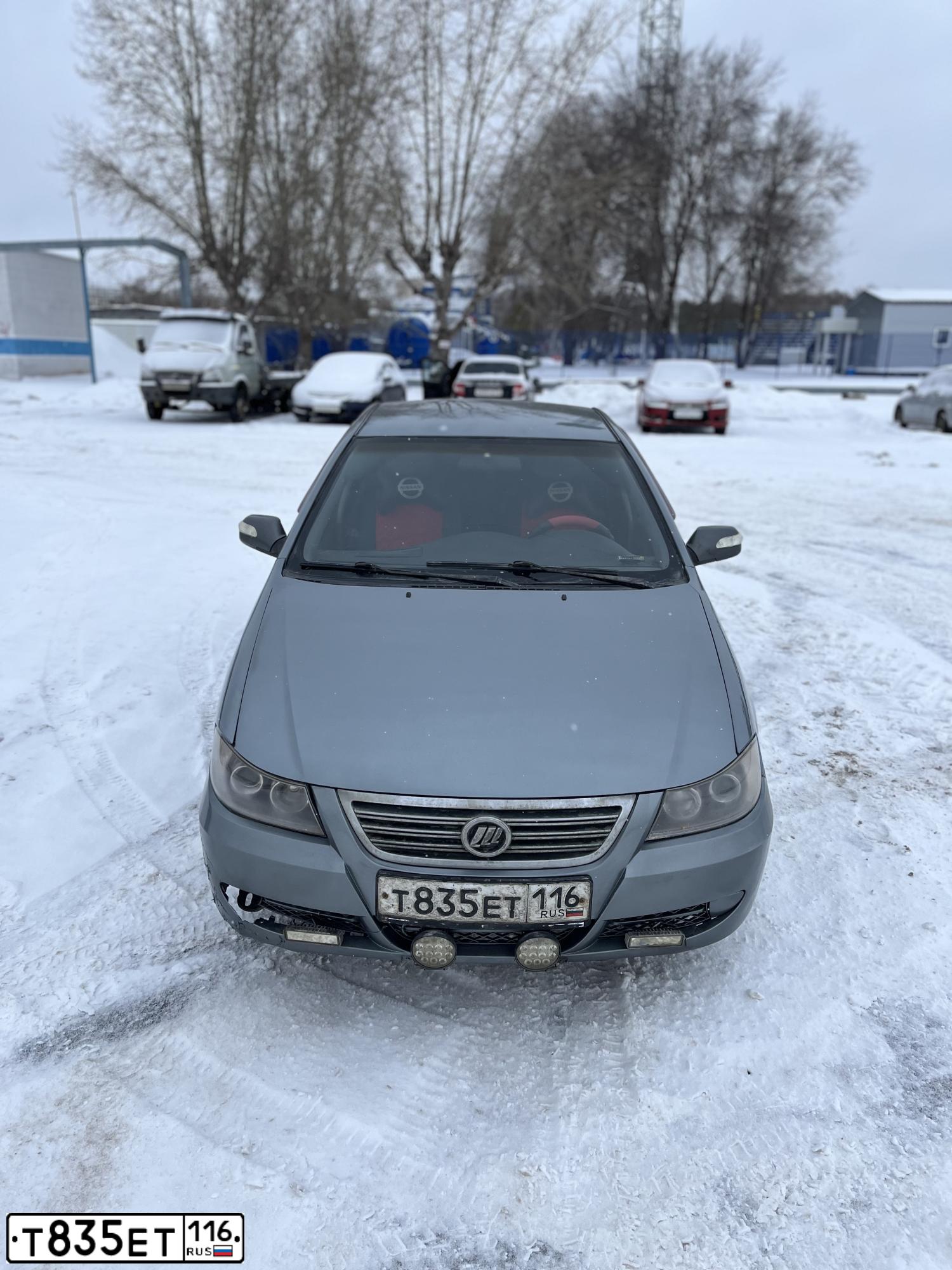 Фото автомобиля LIFAN SOLANO, 2013 — госномер Т835ЕТ116. Цвет: СТАЛЬНОЙ(СЕРЫЙ)