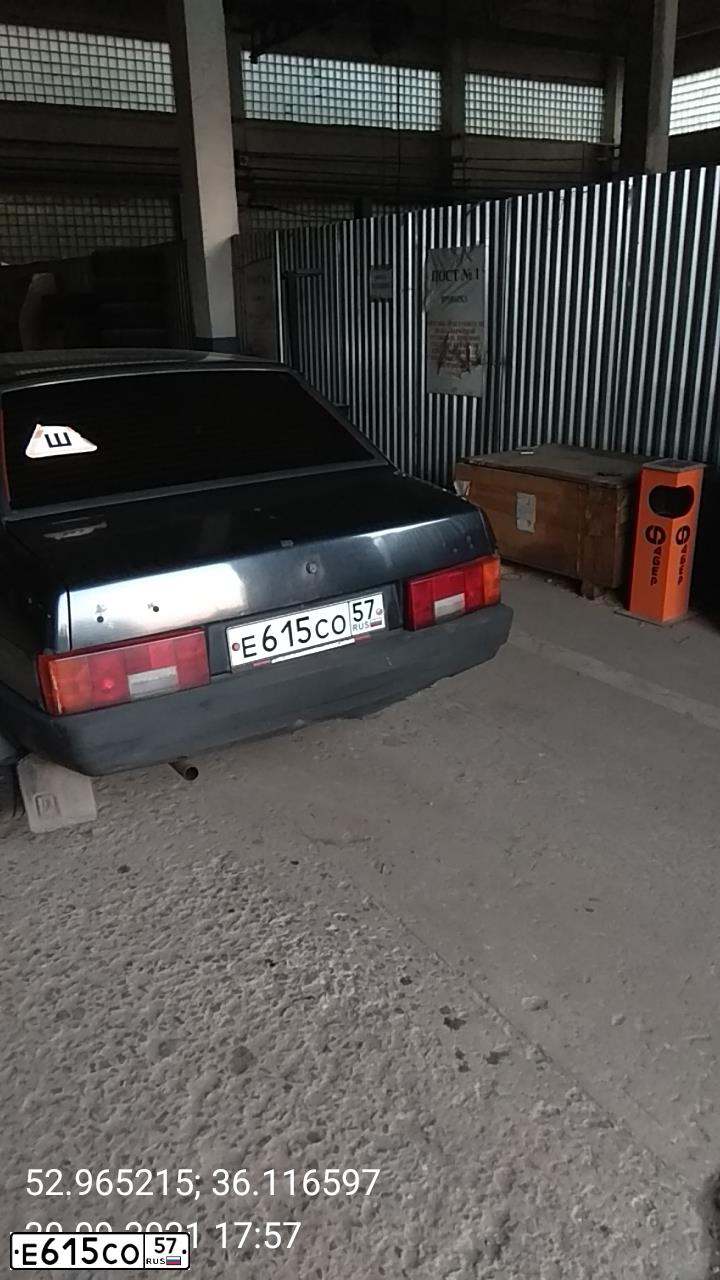 Фото автомобиля LADA 2109 SAMARA, 2004 — госномер Е615СО57. Цвет: ГРАФИТОВЫЙ МЕТАЛЛИК