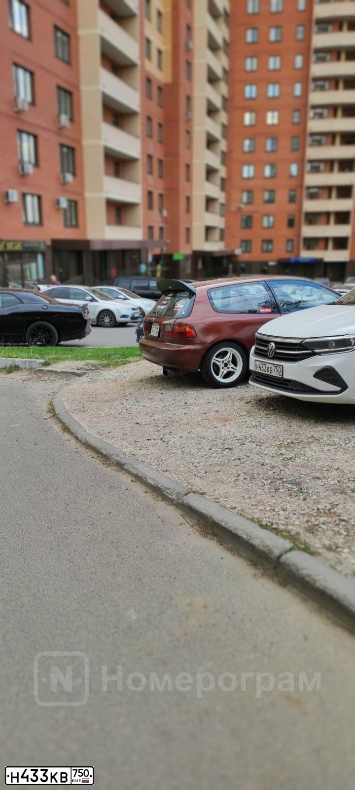 Фото автомобиля OPEL CORSA, 2014 — госномер Н433КВ750. Цвет: Белый