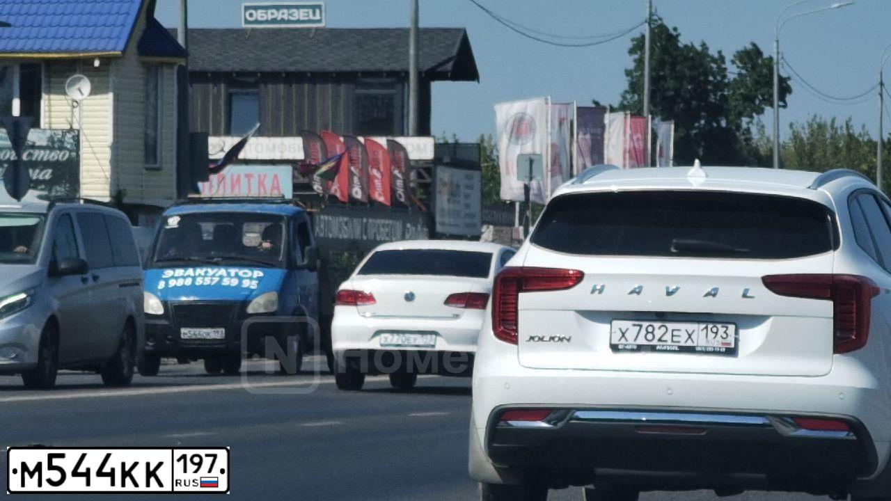 Фото автомобиля LADA 2170 PRIORA, 2008 — госномер О036ТУ26. Цвет: СЕРО-СИНЕ-ЗЕЛЕНЫЙ