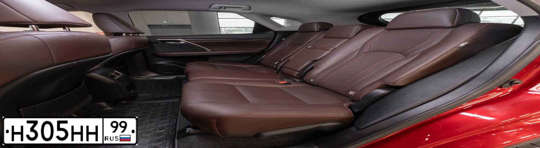 Фото автомобиля AUDI A8, 2001 — госномер Н305НН99. Цвет: ЧЕРНЫЙ