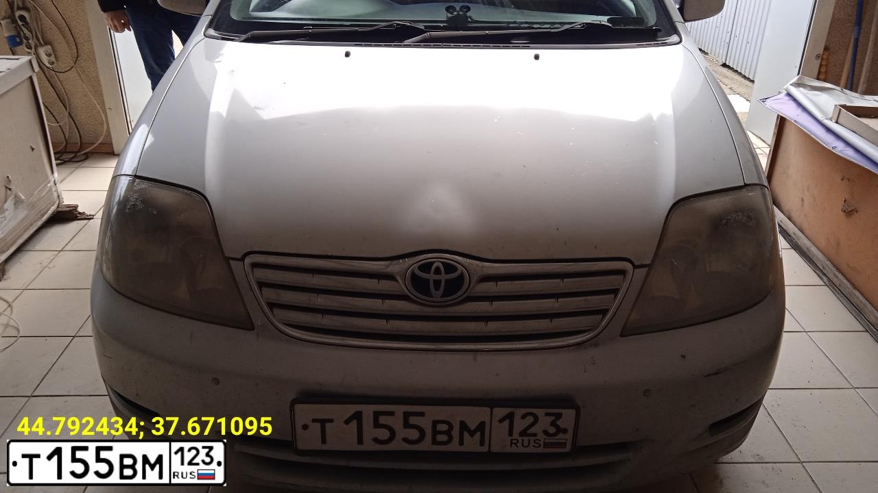 Фото автомобиля TOYOTA COROLLA, 2003 — госномер Т155ВМ123. Цвет: СЕРЕБРИСТЫЙ