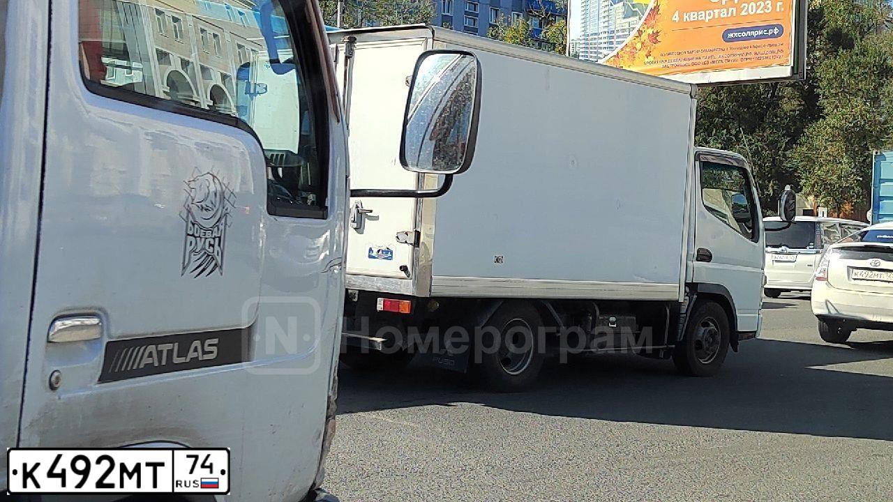 Фото автомобиля LADA 2112, 2004 — госномер К492ТМ74. Цвет: ПЕРЛАМУТРОВО-БЕЛЫЙ
