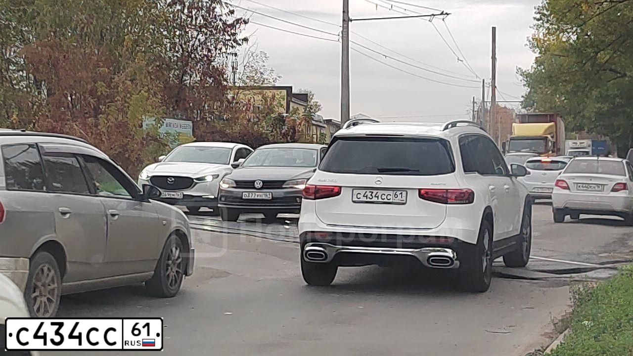 Фото автомобиля BMW SERIE 5 GT, 2009 — госномер Н939ВЕ93. Цвет: ЧЕРНЫЙ