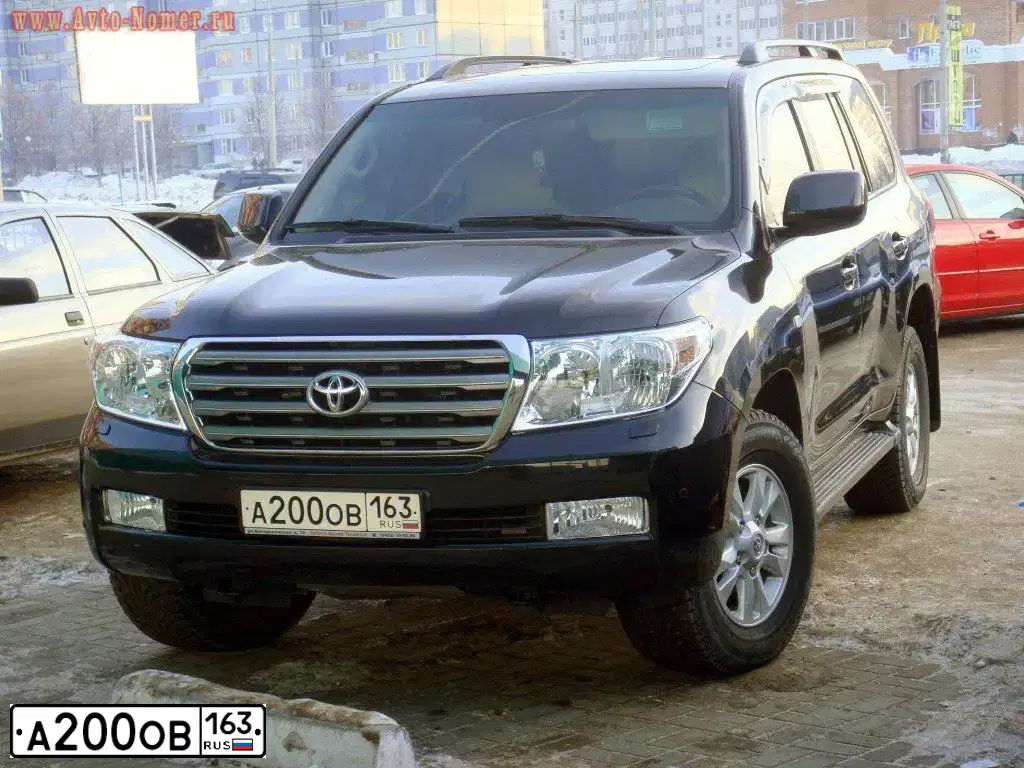 Фото автомобиля TOYOTA LANDCRUISER, 2004 — госномер А200ОВ163. Цвет: Серебристый